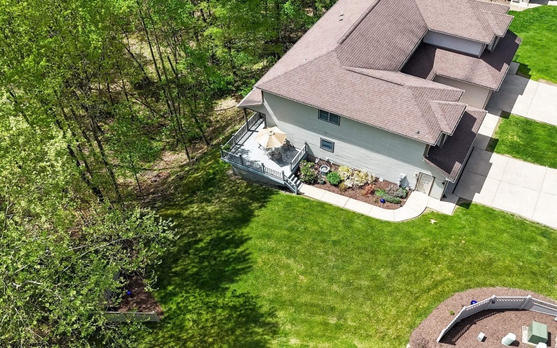 12 Oak Ridge Drive, Morgantown, West Virginia 26508, 3 Bedrooms Bedrooms, 5 Rooms Rooms,3 BathroomsBathrooms,Single Family Attached,For Sale,Oak Ridge,10164523