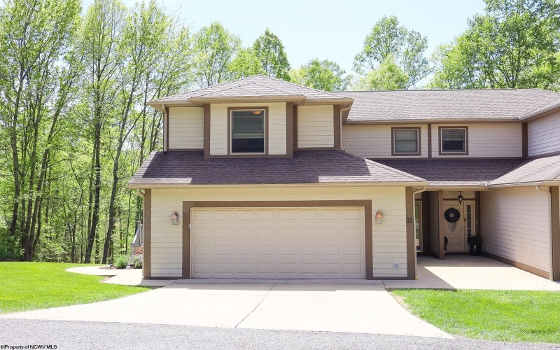 12 Oak Ridge Drive, Morgantown, West Virginia 26508, 3 Bedrooms Bedrooms, 5 Rooms Rooms,3 BathroomsBathrooms,Single Family Attached,For Sale,Oak Ridge,10164523