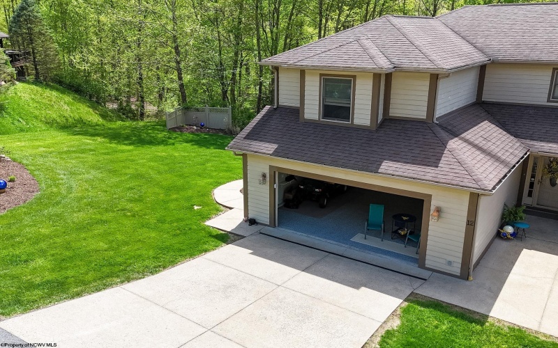12 Oak Ridge Drive, Morgantown, West Virginia 26508, 3 Bedrooms Bedrooms, 5 Rooms Rooms,3 BathroomsBathrooms,Single Family Attached,For Sale,Oak Ridge,10164523