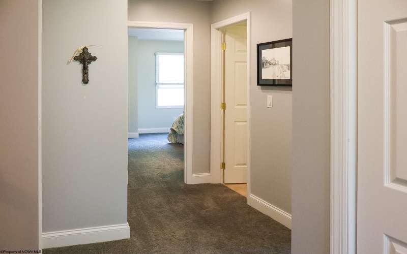 12 Oak Ridge Drive, Morgantown, West Virginia 26508, 3 Bedrooms Bedrooms, 5 Rooms Rooms,3 BathroomsBathrooms,Single Family Attached,For Sale,Oak Ridge,10164523