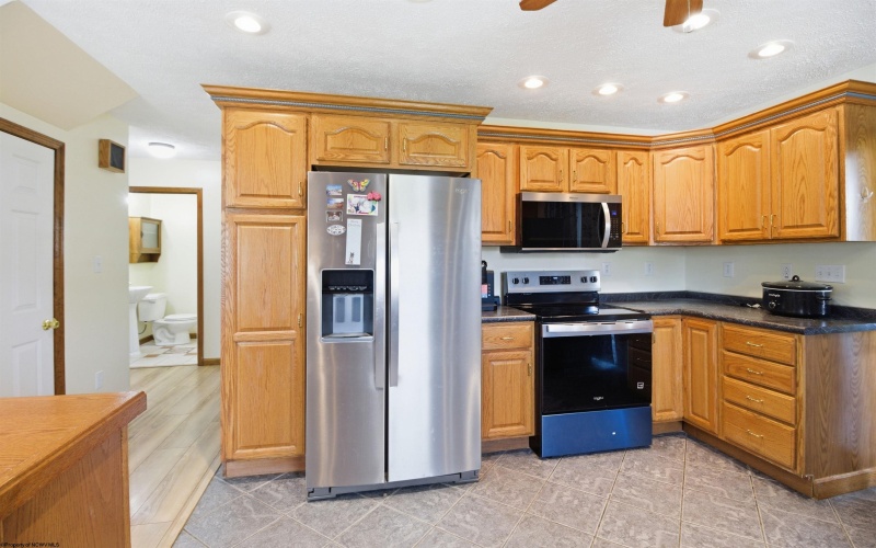 1700 Pleasant Valley Road, Fairmont, West Virginia 26554, 5 Bedrooms Bedrooms, 14 Rooms Rooms,4 BathroomsBathrooms,Single Family Detached,For Sale,Pleasant Valley,10164507