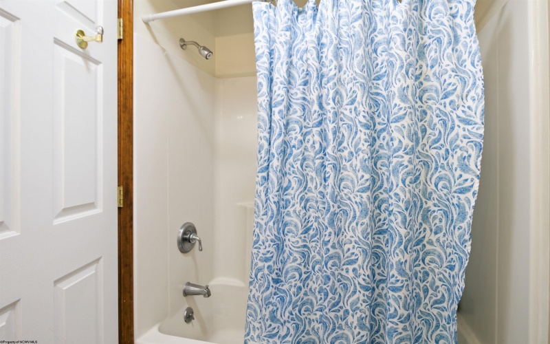 1700 Pleasant Valley Road, Fairmont, West Virginia 26554, 5 Bedrooms Bedrooms, 14 Rooms Rooms,4 BathroomsBathrooms,Single Family Detached,For Sale,Pleasant Valley,10164507