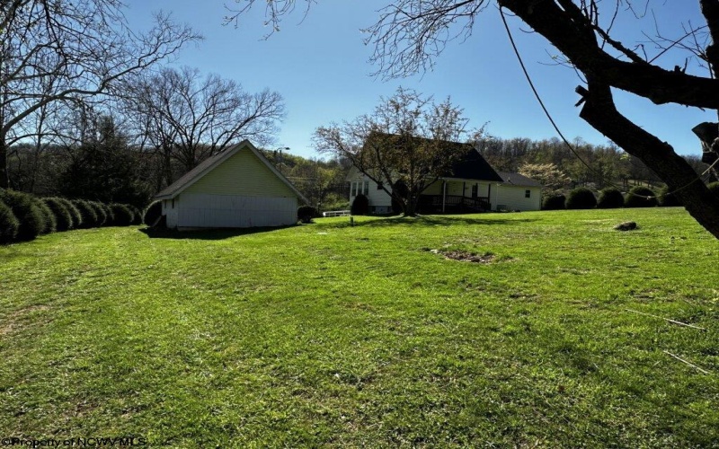 172 Firehouse Road, Fairmont, West Virginia 26554-0000, 3 Bedrooms Bedrooms, 7 Rooms Rooms,2 BathroomsBathrooms,Single Family Detached,For Sale,Firehouse,10164521