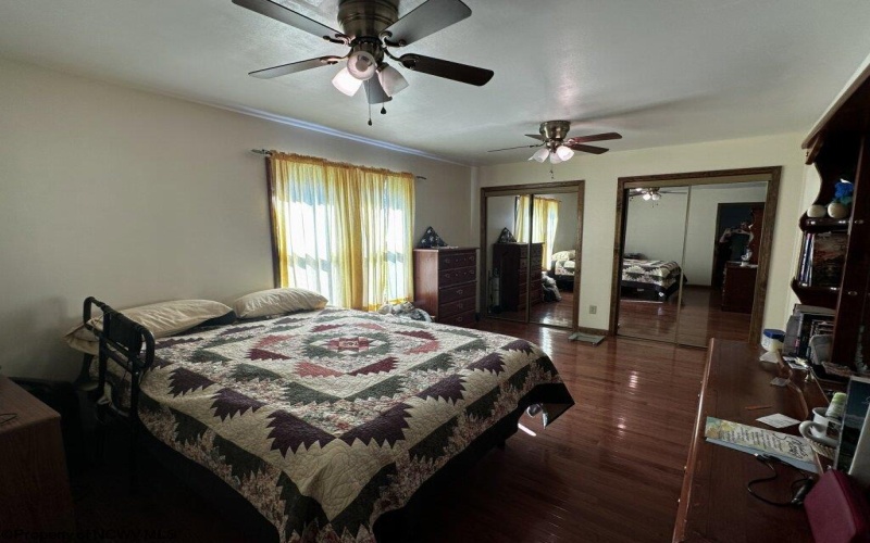 172 Firehouse Road, Fairmont, West Virginia 26554-0000, 3 Bedrooms Bedrooms, 7 Rooms Rooms,2 BathroomsBathrooms,Single Family Detached,For Sale,Firehouse,10164521