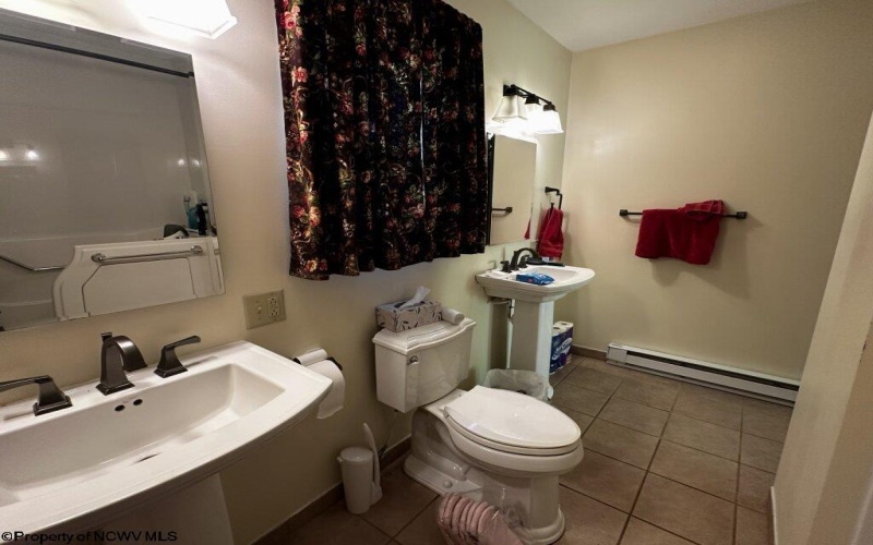 172 Firehouse Road, Fairmont, West Virginia 26554-0000, 3 Bedrooms Bedrooms, 7 Rooms Rooms,2 BathroomsBathrooms,Single Family Detached,For Sale,Firehouse,10164521