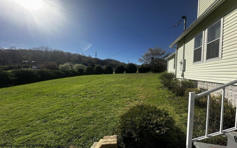 172 Firehouse Road, Fairmont, West Virginia 26554-0000, 3 Bedrooms Bedrooms, 7 Rooms Rooms,2 BathroomsBathrooms,Single Family Detached,For Sale,Firehouse,10164521