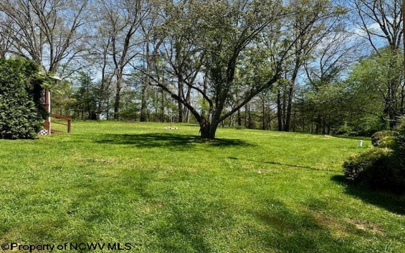 172 Firehouse Road, Fairmont, West Virginia 26554-0000, 3 Bedrooms Bedrooms, 7 Rooms Rooms,2 BathroomsBathrooms,Single Family Detached,For Sale,Firehouse,10164521