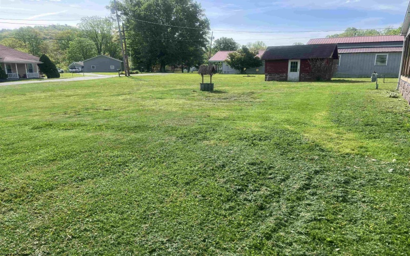 102 Brookview Drive, Weston, West Virginia 26452, 2 Bedrooms Bedrooms, 6 Rooms Rooms,2 BathroomsBathrooms,Single Family Detached,For Sale,Brookview,10164509