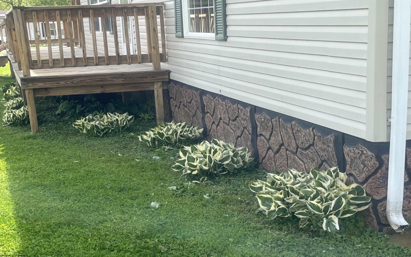 102 Brookview Drive, Weston, West Virginia 26452, 2 Bedrooms Bedrooms, 6 Rooms Rooms,2 BathroomsBathrooms,Single Family Detached,For Sale,Brookview,10164509