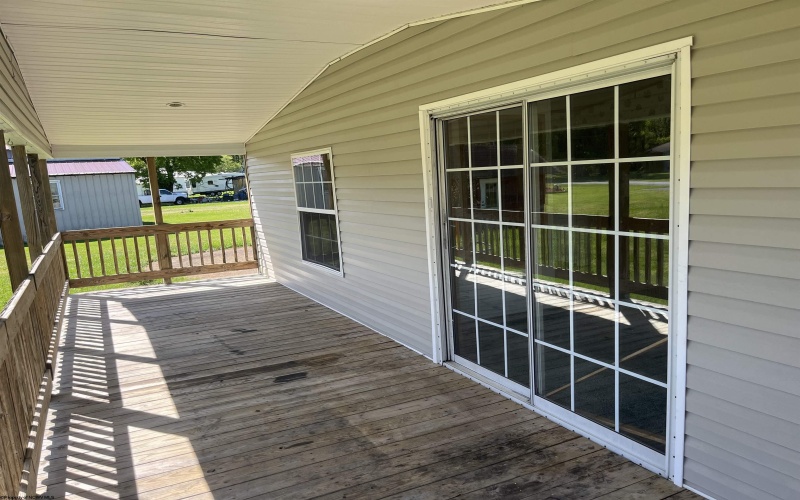 102 Brookview Drive, Weston, West Virginia 26452, 2 Bedrooms Bedrooms, 6 Rooms Rooms,2 BathroomsBathrooms,Single Family Detached,For Sale,Brookview,10164509