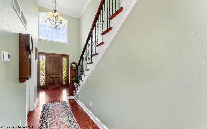 211 Meredith Street, Morgantown, West Virginia 26508, 4 Bedrooms Bedrooms, 9 Rooms Rooms,4 BathroomsBathrooms,Single Family Detached,For Sale,Meredith,10164517