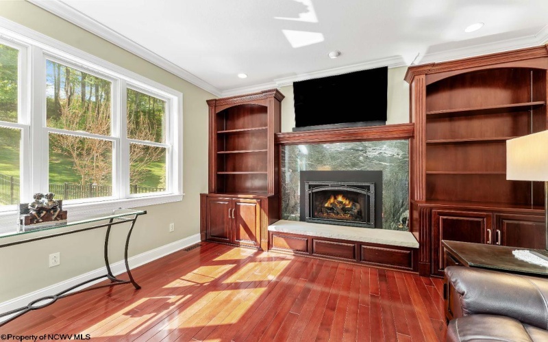 211 Meredith Street, Morgantown, West Virginia 26508, 4 Bedrooms Bedrooms, 9 Rooms Rooms,4 BathroomsBathrooms,Single Family Detached,For Sale,Meredith,10164517