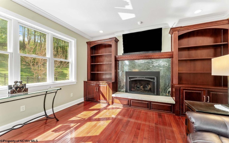 211 Meredith Street, Morgantown, West Virginia 26508, 4 Bedrooms Bedrooms, 9 Rooms Rooms,4 BathroomsBathrooms,Single Family Detached,For Sale,Meredith,10164517