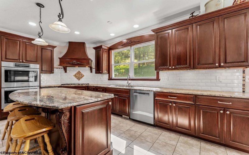 211 Meredith Street, Morgantown, West Virginia 26508, 4 Bedrooms Bedrooms, 9 Rooms Rooms,4 BathroomsBathrooms,Single Family Detached,For Sale,Meredith,10164517