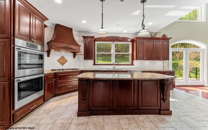 211 Meredith Street, Morgantown, West Virginia 26508, 4 Bedrooms Bedrooms, 9 Rooms Rooms,4 BathroomsBathrooms,Single Family Detached,For Sale,Meredith,10164517