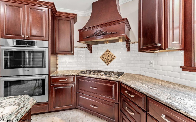 211 Meredith Street, Morgantown, West Virginia 26508, 4 Bedrooms Bedrooms, 9 Rooms Rooms,4 BathroomsBathrooms,Single Family Detached,For Sale,Meredith,10164517