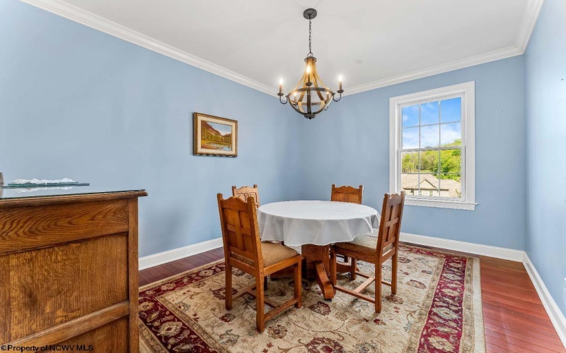 211 Meredith Street, Morgantown, West Virginia 26508, 4 Bedrooms Bedrooms, 9 Rooms Rooms,4 BathroomsBathrooms,Single Family Detached,For Sale,Meredith,10164517