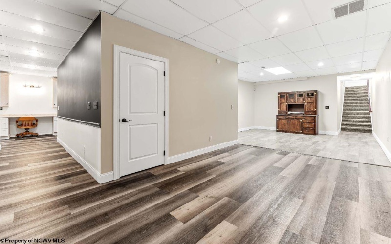 211 Meredith Street, Morgantown, West Virginia 26508, 4 Bedrooms Bedrooms, 9 Rooms Rooms,4 BathroomsBathrooms,Single Family Detached,For Sale,Meredith,10164517