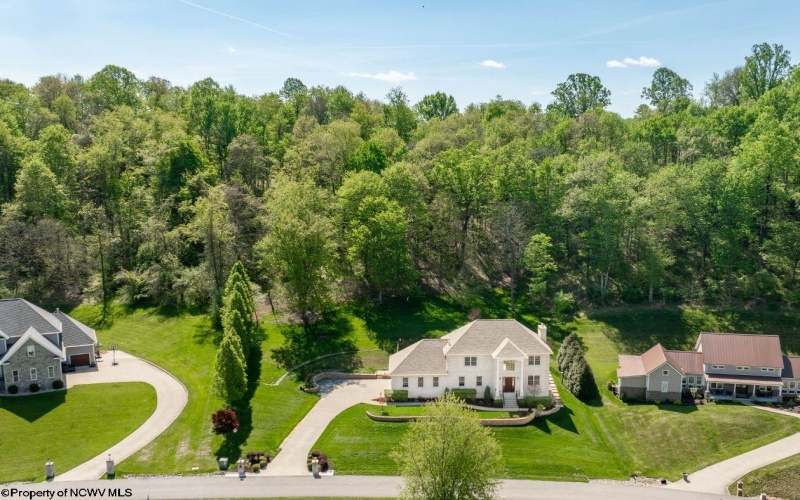 211 Meredith Street, Morgantown, West Virginia 26508, 4 Bedrooms Bedrooms, 9 Rooms Rooms,4 BathroomsBathrooms,Single Family Detached,For Sale,Meredith,10164517