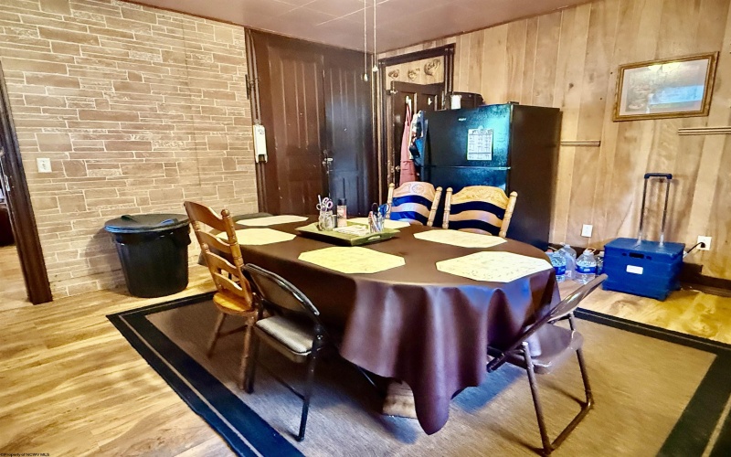 101 Madison Street, Fairview, West Virginia 26570, 4 Bedrooms Bedrooms, 8 Rooms Rooms,2 BathroomsBathrooms,Single Family Detached,For Sale,Madison,10164513