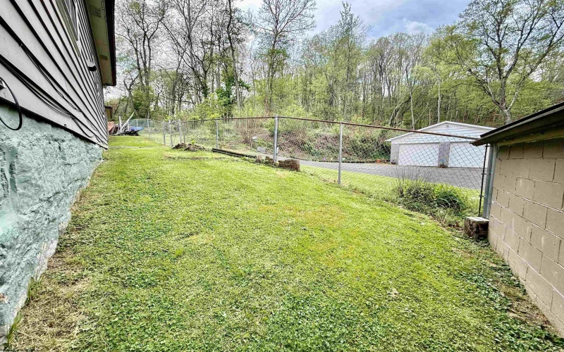 101 Madison Street, Fairview, West Virginia 26570, 4 Bedrooms Bedrooms, 8 Rooms Rooms,2 BathroomsBathrooms,Single Family Detached,For Sale,Madison,10164513