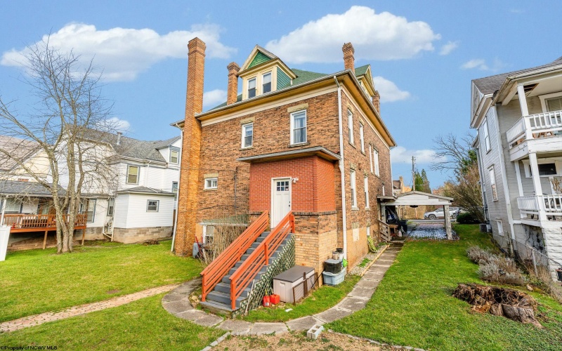 709 Benoni Avenue, Fairmont, West Virginia 26554, 5 Bedrooms Bedrooms, 10 Rooms Rooms,4 BathroomsBathrooms,Single Family Detached,For Sale,Benoni,10164494