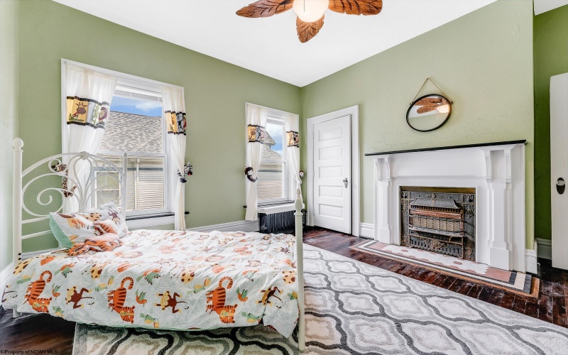 709 Benoni Avenue, Fairmont, West Virginia 26554, 5 Bedrooms Bedrooms, 10 Rooms Rooms,4 BathroomsBathrooms,Single Family Detached,For Sale,Benoni,10164494