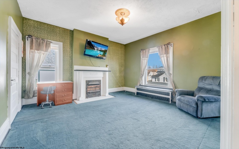 709 Benoni Avenue, Fairmont, West Virginia 26554, 5 Bedrooms Bedrooms, 10 Rooms Rooms,4 BathroomsBathrooms,Single Family Detached,For Sale,Benoni,10164494