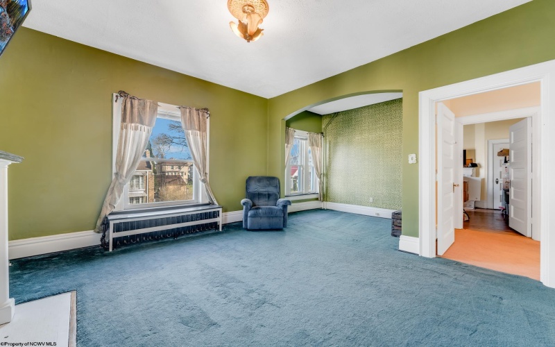 709 Benoni Avenue, Fairmont, West Virginia 26554, 5 Bedrooms Bedrooms, 10 Rooms Rooms,4 BathroomsBathrooms,Single Family Detached,For Sale,Benoni,10164494