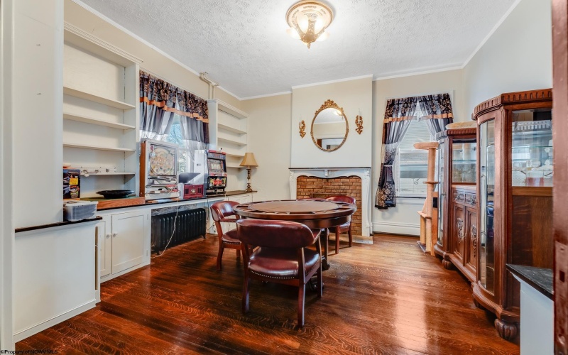 709 Benoni Avenue, Fairmont, West Virginia 26554, 5 Bedrooms Bedrooms, 10 Rooms Rooms,4 BathroomsBathrooms,Single Family Detached,For Sale,Benoni,10164494