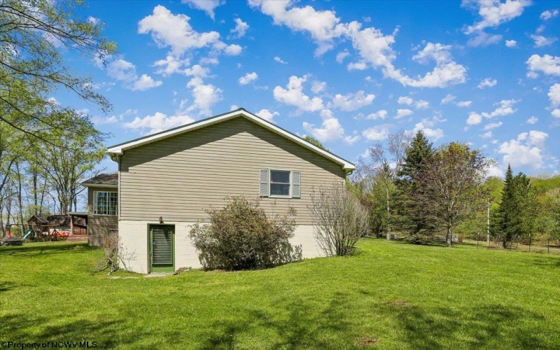 107 Number 41 Mine Road, Thomas, West Virginia 26292, 4 Bedrooms Bedrooms, 10 Rooms Rooms,3 BathroomsBathrooms,Single Family Detached,For Sale,Number 41 Mine,10164490