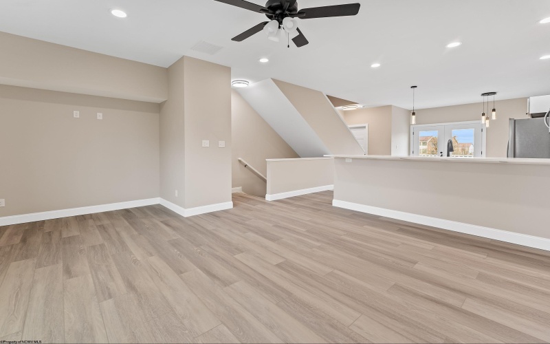 106 Chestnut Grove, Morgantown, West Virginia 26505, 2 Bedrooms Bedrooms, 6 Rooms Rooms,2 BathroomsBathrooms,Single Family Attached,For Sale,Chestnut,10164529