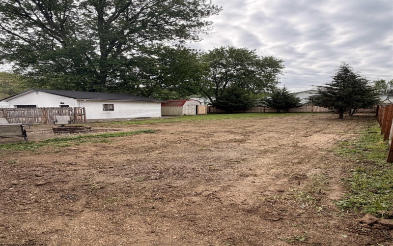 125 Catherine Street, Weston, West Virginia 26452, 2 Bedrooms Bedrooms, 7 Rooms Rooms,2 BathroomsBathrooms,Single Family Detached,For Sale,Catherine,10164539