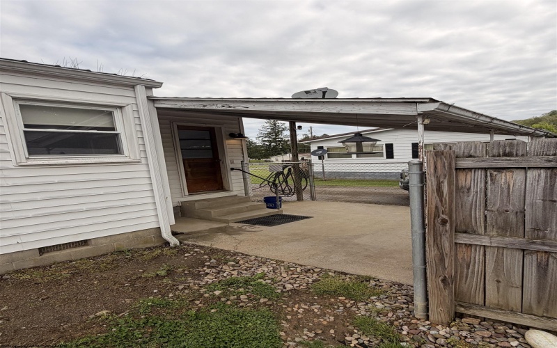 125 Catherine Street, Weston, West Virginia 26452, 2 Bedrooms Bedrooms, 7 Rooms Rooms,2 BathroomsBathrooms,Single Family Detached,For Sale,Catherine,10164539