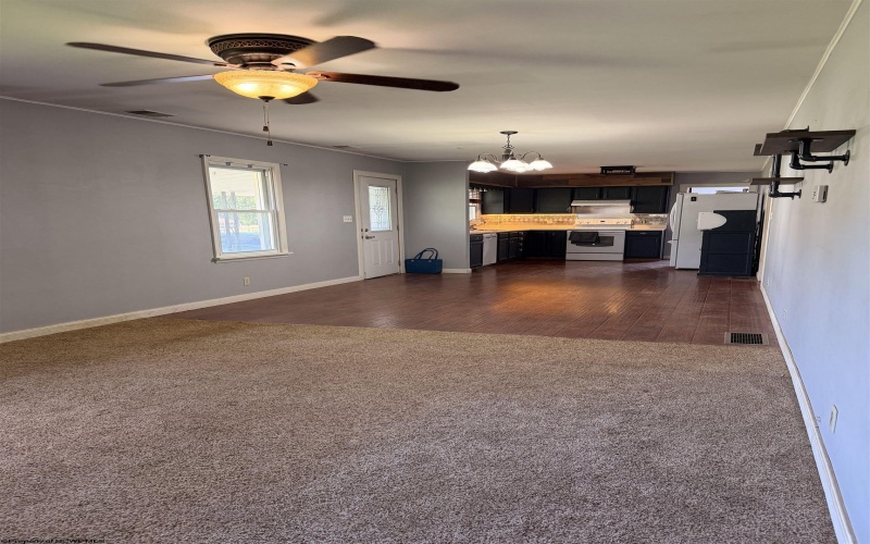 125 Catherine Street, Weston, West Virginia 26452, 2 Bedrooms Bedrooms, 7 Rooms Rooms,2 BathroomsBathrooms,Single Family Detached,For Sale,Catherine,10164539