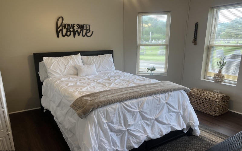 62 Oak Street, Weston, West Virginia 26452, 3 Bedrooms Bedrooms, 8 Rooms Rooms,1 BathroomBathrooms,Single Family Detached,For Sale,Oak,10164538