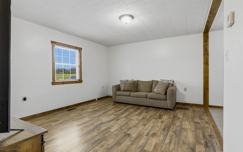 6 Leasure Lane, Bruceton Mills, West Virginia 26525, 3 Bedrooms Bedrooms, 5 Rooms Rooms,1 BathroomBathrooms,Single Family Detached,For Sale,Leasure,10164527