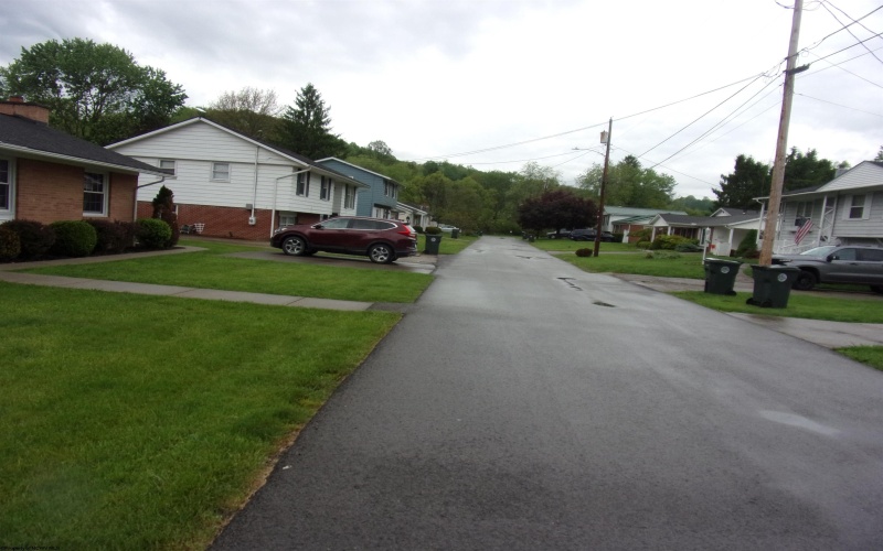 10 Myrna Street, Buckhannon, West Virginia 26201, 3 Bedrooms Bedrooms, 6 Rooms Rooms,2 BathroomsBathrooms,Single Family Detached,For Sale,Myrna,10164531