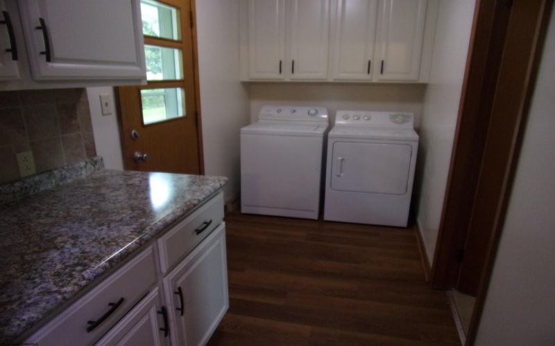 10 Myrna Street, Buckhannon, West Virginia 26201, 3 Bedrooms Bedrooms, 6 Rooms Rooms,2 BathroomsBathrooms,Single Family Detached,For Sale,Myrna,10164531