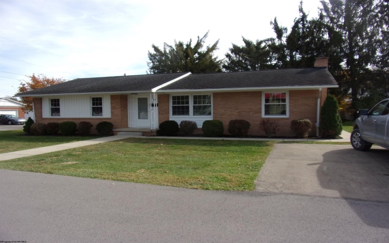 10 Myrna Street, Buckhannon, West Virginia 26201, 3 Bedrooms Bedrooms, 6 Rooms Rooms,2 BathroomsBathrooms,Single Family Detached,For Sale,Myrna,10164531