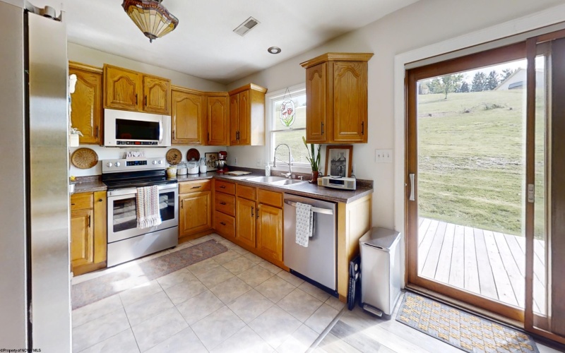 176 Evergreen Drive, Buckhannon, West Virginia 26201, 3 Bedrooms Bedrooms, 6 Rooms Rooms,1 BathroomBathrooms,Single Family Detached,For Sale,Evergreen,10164532