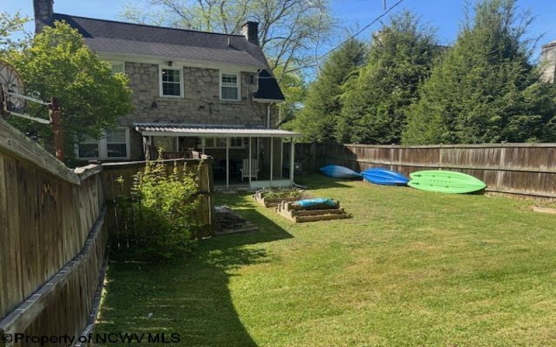 6 Jo Harry Drive, Fairmont, West Virginia 26554, 3 Bedrooms Bedrooms, 9 Rooms Rooms,1 BathroomBathrooms,Single Family Detached,For Sale,Jo Harry,10164533