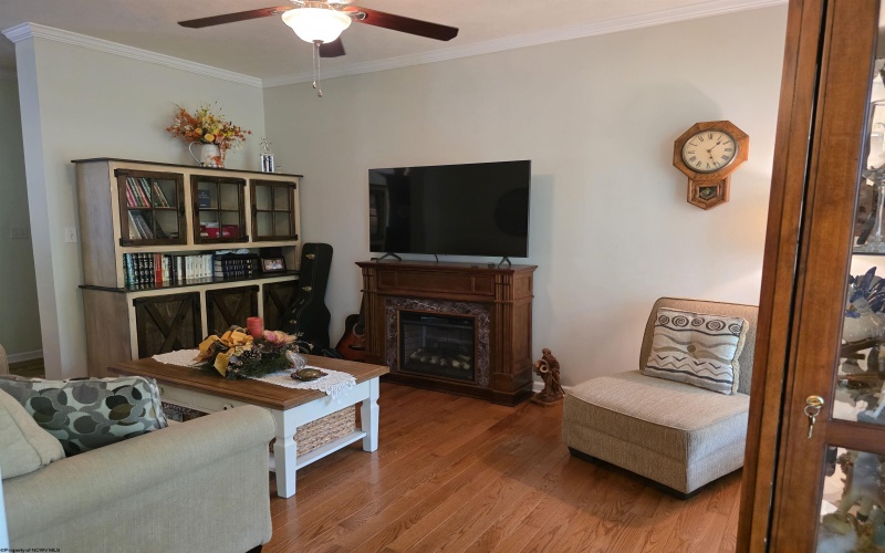 264 Riverdale Drive, Shinnston, West Virginia 26431, 3 Bedrooms Bedrooms, 9 Rooms Rooms,3 BathroomsBathrooms,Single Family Detached,For Sale,Riverdale,10164534