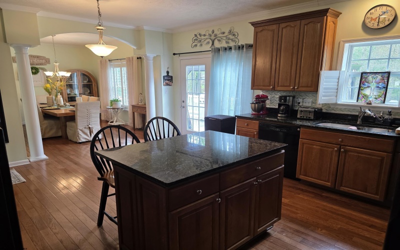 264 Riverdale Drive, Shinnston, West Virginia 26431, 3 Bedrooms Bedrooms, 9 Rooms Rooms,3 BathroomsBathrooms,Single Family Detached,For Sale,Riverdale,10164534