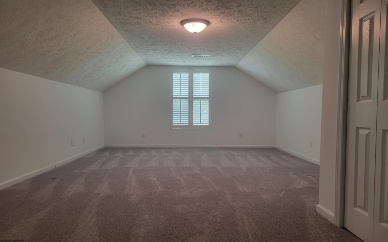 264 Riverdale Drive, Shinnston, West Virginia 26431, 3 Bedrooms Bedrooms, 9 Rooms Rooms,3 BathroomsBathrooms,Single Family Detached,For Sale,Riverdale,10164534