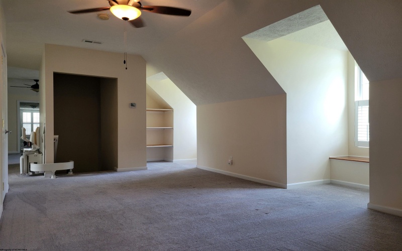 264 Riverdale Drive, Shinnston, West Virginia 26431, 3 Bedrooms Bedrooms, 9 Rooms Rooms,3 BathroomsBathrooms,Single Family Detached,For Sale,Riverdale,10164534