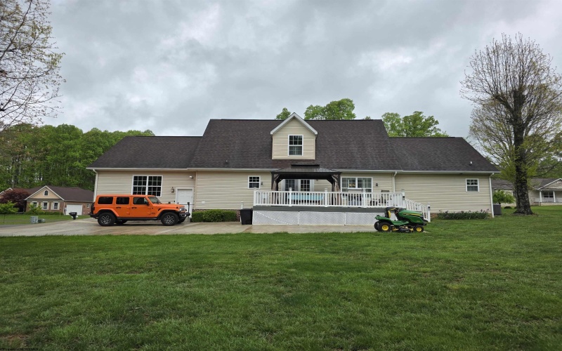 264 Riverdale Drive, Shinnston, West Virginia 26431, 3 Bedrooms Bedrooms, 9 Rooms Rooms,3 BathroomsBathrooms,Single Family Detached,For Sale,Riverdale,10164534