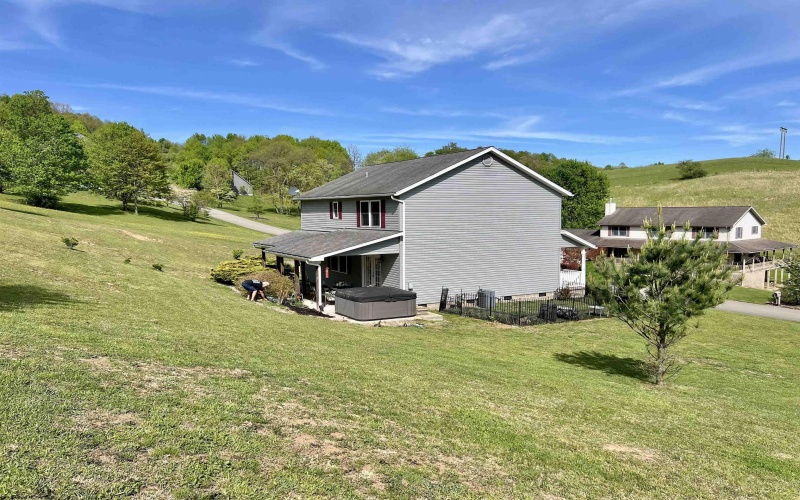 125 Jarrett Drive, Buckhannon, West Virginia 26201, 4 Bedrooms Bedrooms, 7 Rooms Rooms,2 BathroomsBathrooms,Single Family Detached,For Sale,Jarrett,10164535