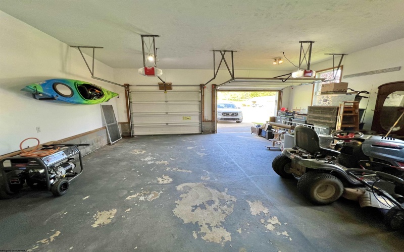 125 Jarrett Drive, Buckhannon, West Virginia 26201, 4 Bedrooms Bedrooms, 7 Rooms Rooms,2 BathroomsBathrooms,Single Family Detached,For Sale,Jarrett,10164535