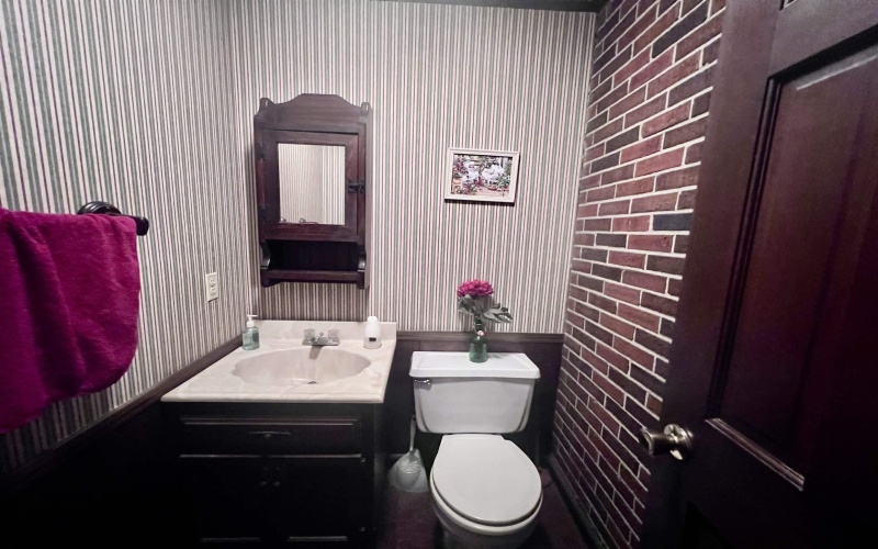 330 Beverly Pike, Elkins, West Virginia 26241, 4 Bedrooms Bedrooms, 9 Rooms Rooms,1 BathroomBathrooms,Single Family Detached,For Sale,Beverly,10164536